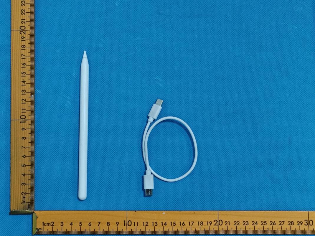 Stylus pen - FCC ID 2BEAO-C12 - Guangzhou Xinzhong Technology Co., LTD (3)