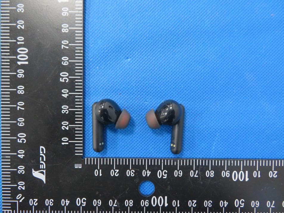 Wireless Earbuds - FCC ID 2BEBP-ACE01 - Beijing Netac Innovation Technology Development Co.Ltd (4)