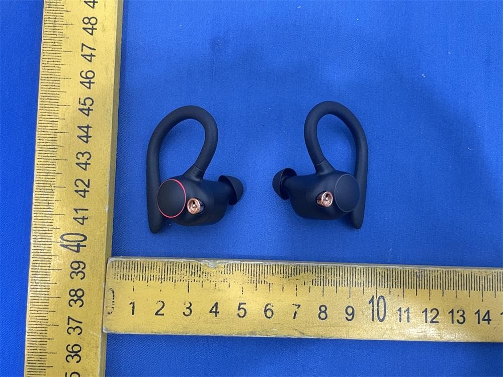 True Wireless Sports Earphones - FCC ID 2BEBP-TW03J - Beijing Netac Innovation Technology Development Co.Ltd (2)