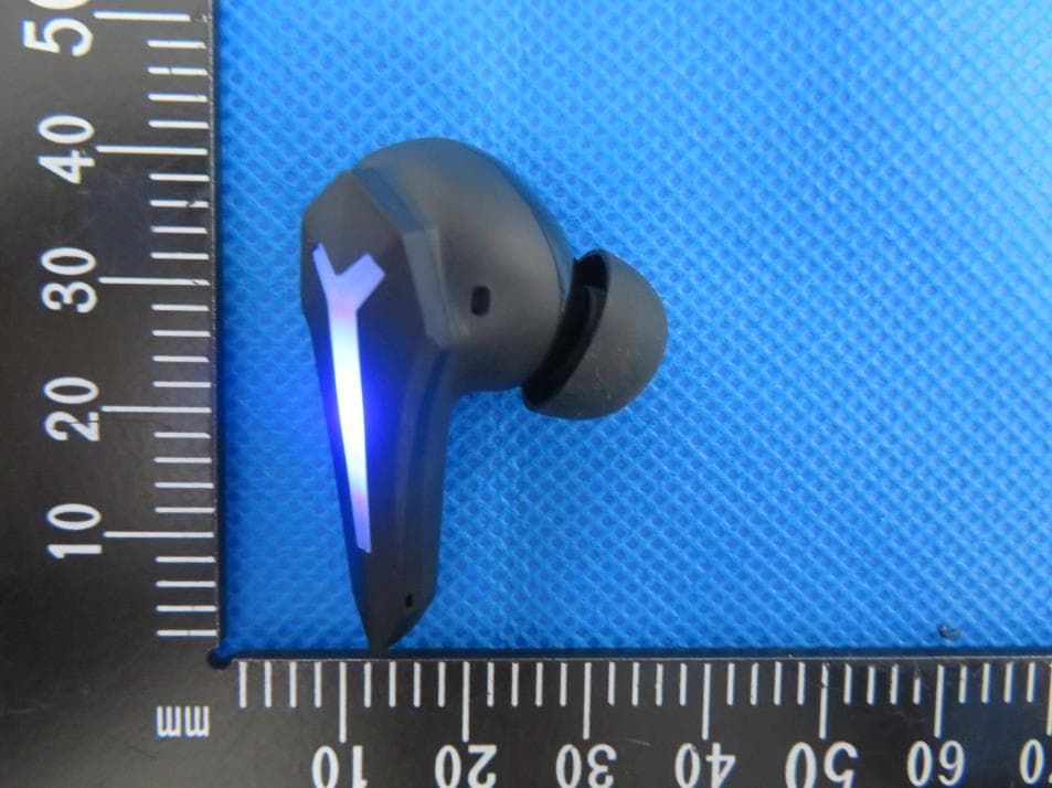 TW04G Wireless Earbuds - FCC ID 2BEBP-TW04G - Beijing Netac Innovation Technology Development Co.Ltd (2)