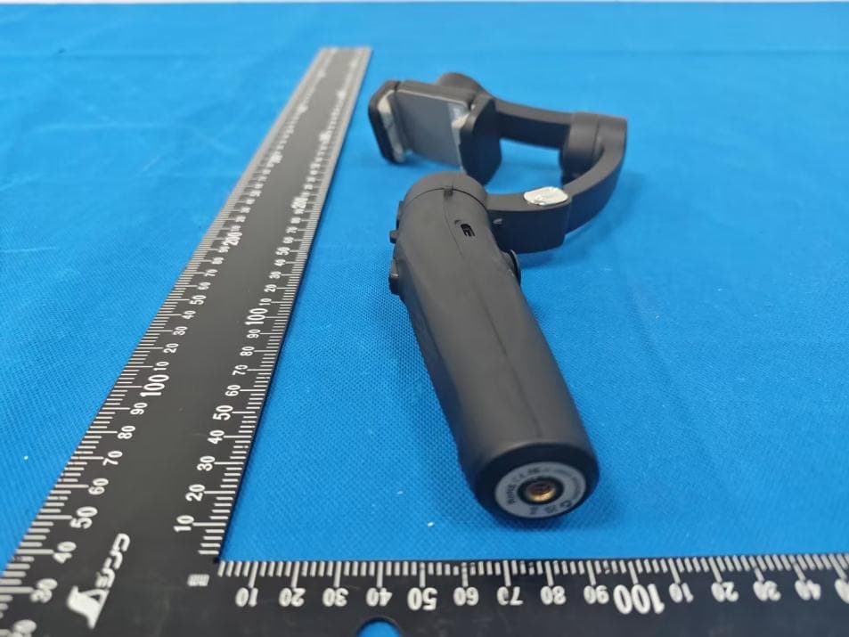 Three axis stabilizer - FCC ID 2BEES-M2S818HS - Shenzhen Huisheng Technology Co., Ltd (4)