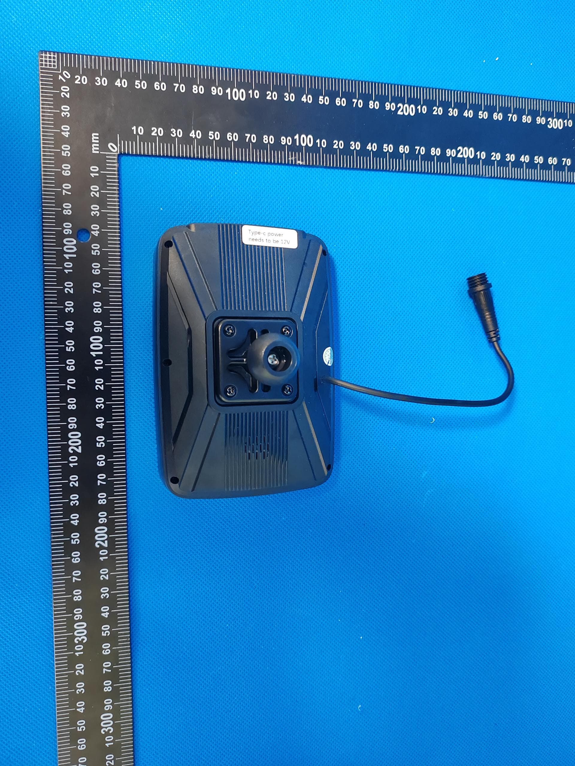 Motorcycle navigator - FCC ID 2BEET-SK-8168 - Shenzhen Oukai Automotive Technology Co., Ltd