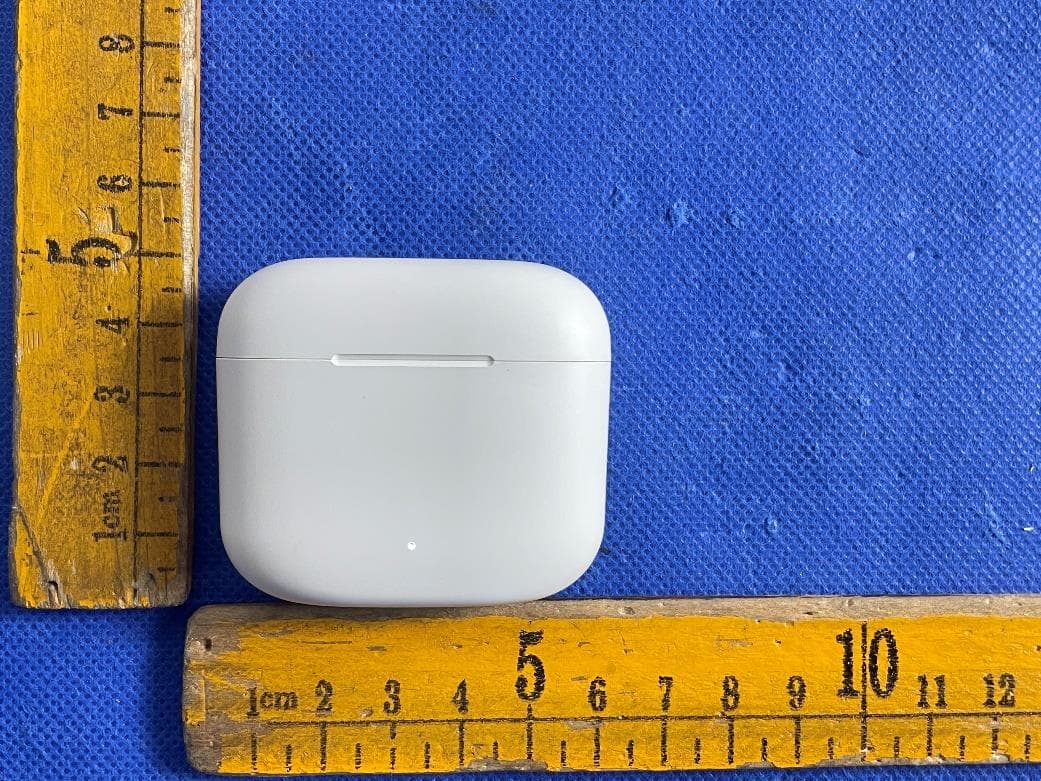 TWS Earphone - FCC ID 2BEF7-KB-TWS-C31 - CLICKWIN LLC.