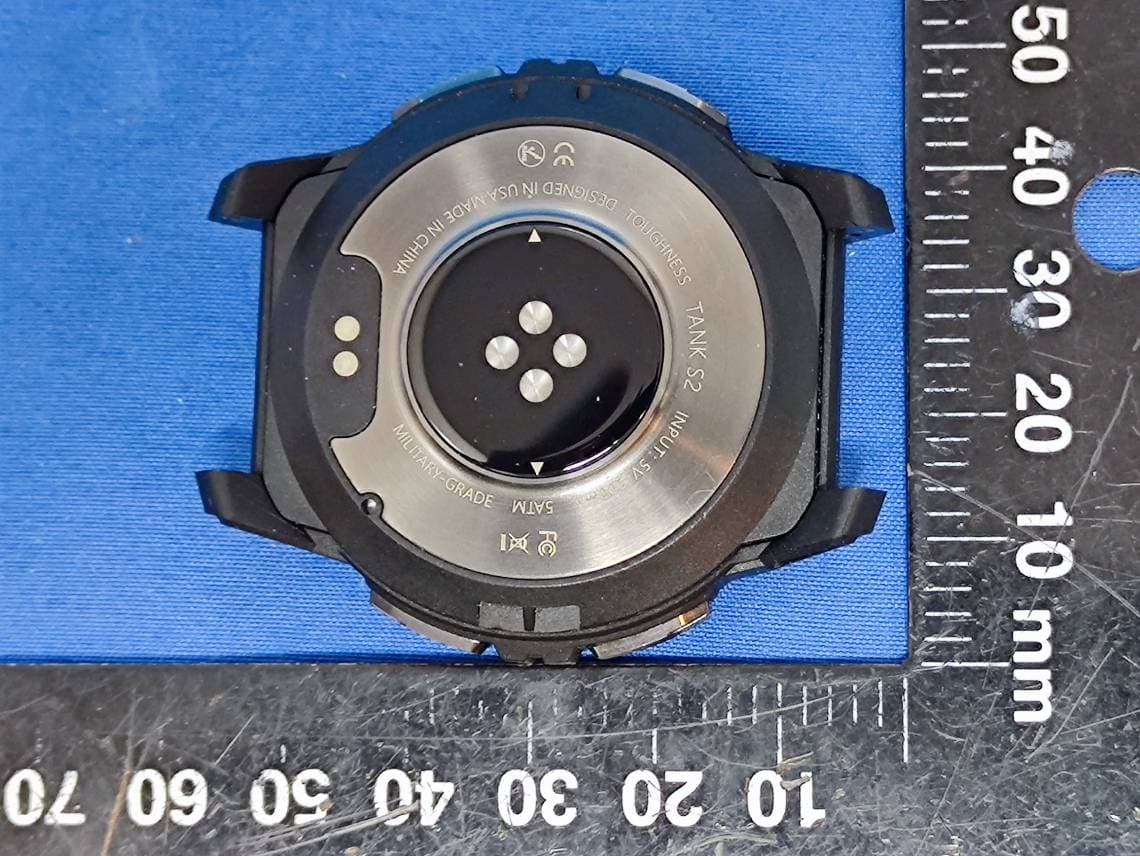 Smart Watch - FCC ID 2BEH2-TANKS2 - Shenzhen Amazwear Technology CO., LTD. (2)