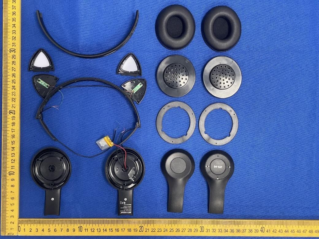 Bluetooth headphone - FCC ID 2BEHM-CAT - Shantou Chaoyang Xinhuasheng Electronics Factory (2)