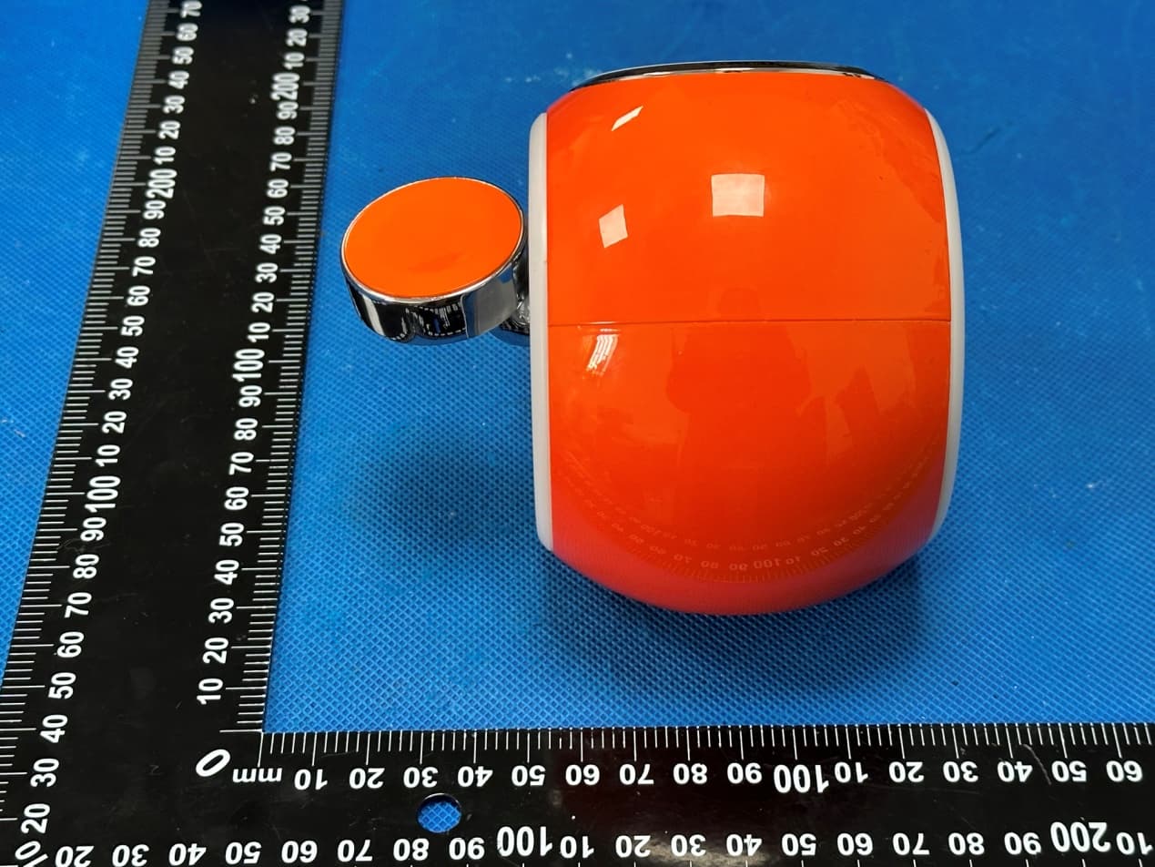 Capsule 3 in 1 Wireless Charger - FCC ID 2BEJH-KL-CD70 - Shenzhen Kula Technology Co.,LTD