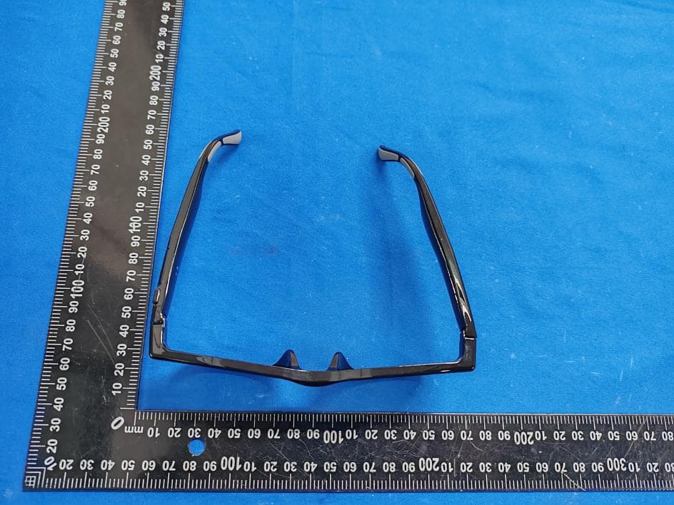 SMART GLASSES - FCC ID 2BEKU-G60 - Huizhou JTLlink Technology Co., Ltd (2)