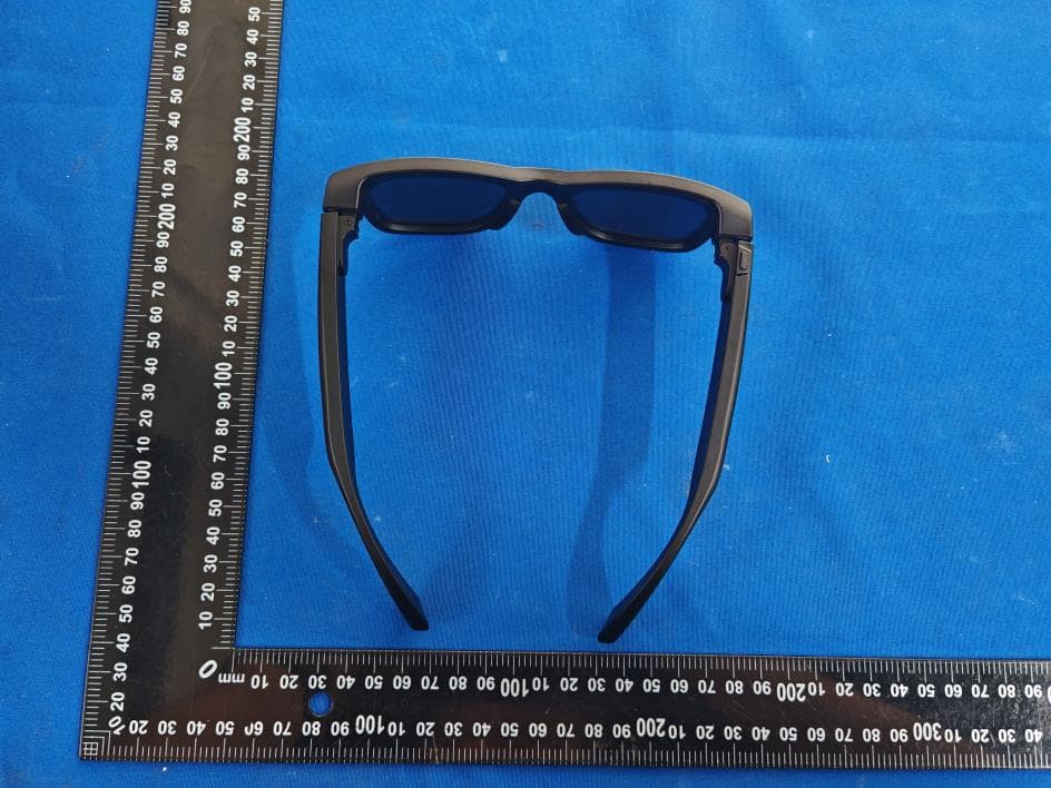 SMART GLASSES - FCC ID 2BEKU-T100 - Huizhou JTLlink Technology Co., Ltd (3)