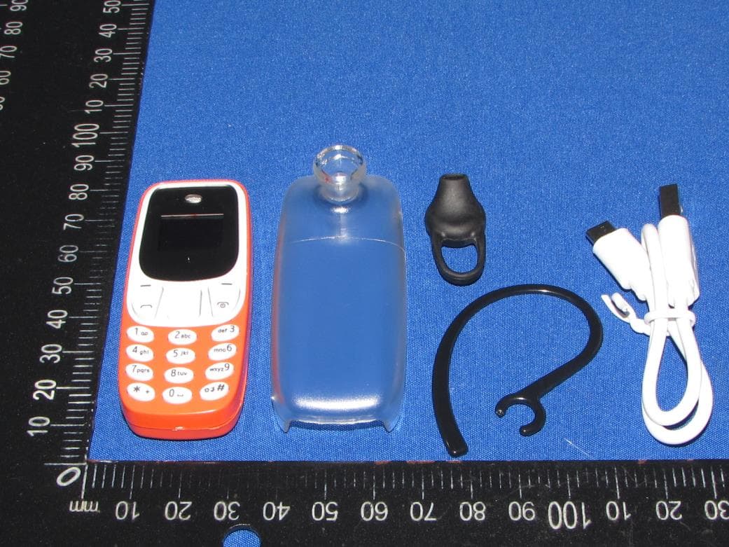 mobile phone - FCC ID 2BEM6-BM10 - Shenzhen Saiyo Electronics Industry Co., Ltd. (2)