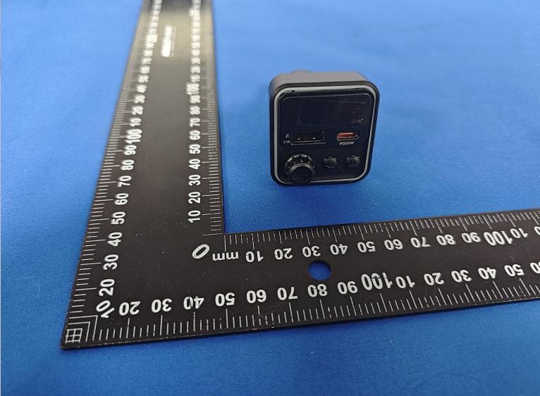 Car bluetooth charger - FCC ID 2BEMR-P29 - Shenzhen Baiyin Technology Co., LTD (5)