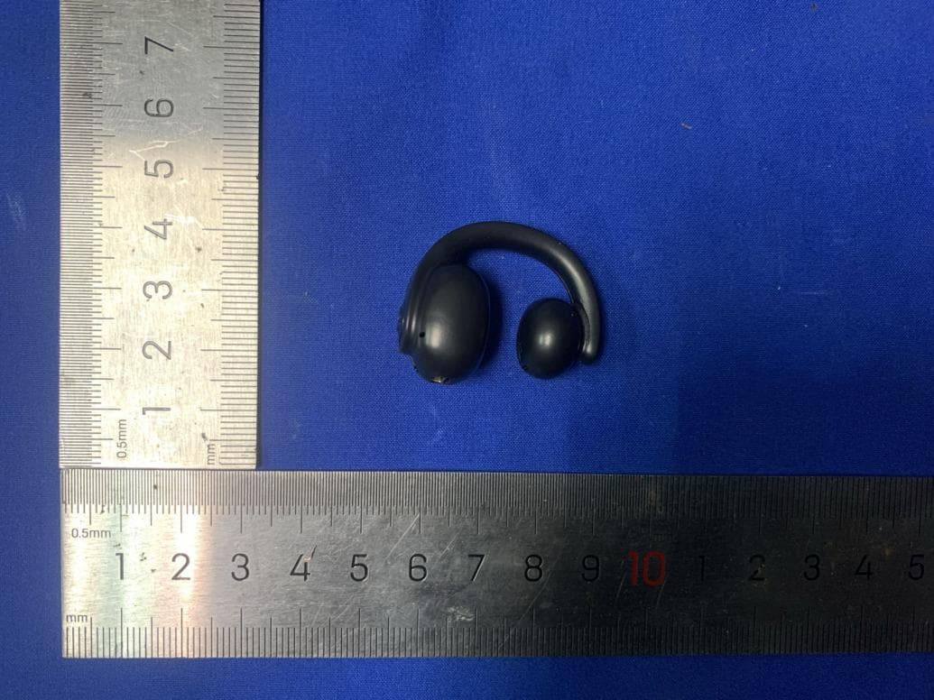 Bluetooth Headset - FCC ID 2BEQB-GD11 - Shenzhen Dewanghong Technology Co., LTD