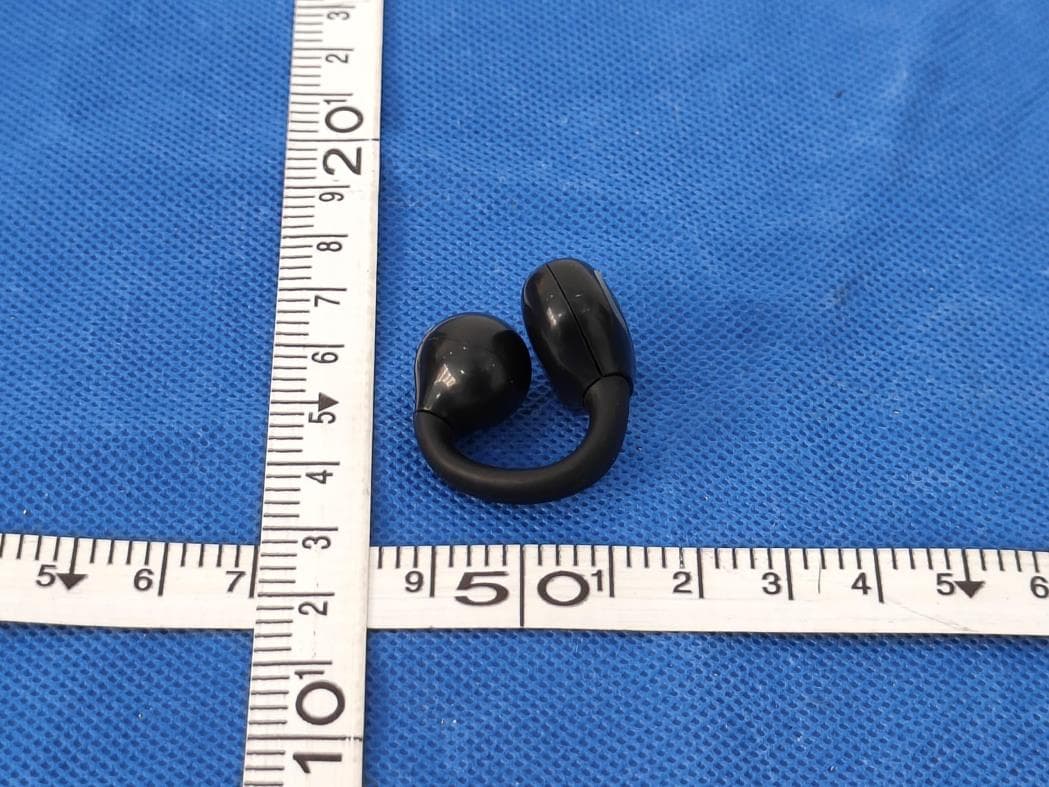 Wireless headset - FCC ID 2BEQB-GD30 - Shenzhen Dewanghong Technology Co., LTD (5)