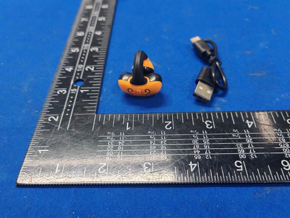 Wireless headset - FCC ID 2BEQB-GD68 - Shenzhen Dewanghong Technology Co., LTD (3)