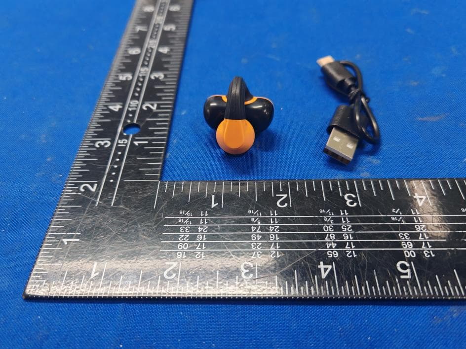 Wireless headset - FCC ID 2BEQB-GD68 - Shenzhen Dewanghong Technology Co., LTD (5)