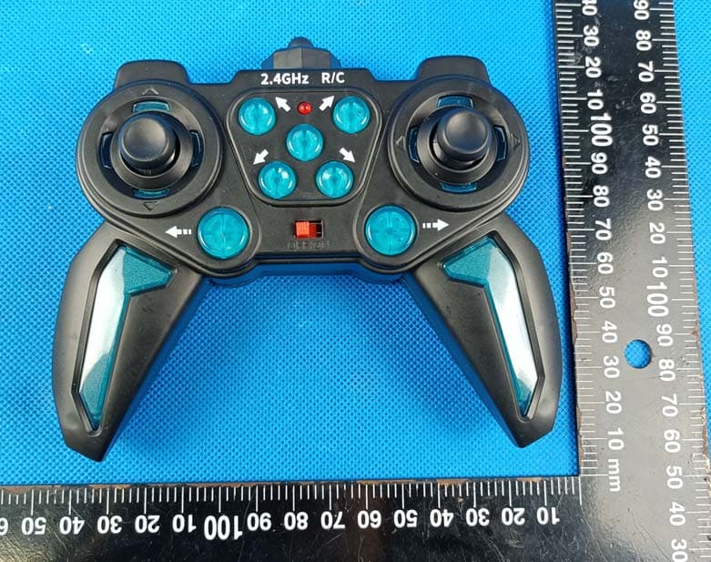 F1 remote control - FCC ID 2BERQHC24032GT - Shantou City Chenghai District Haocan Toys Factory