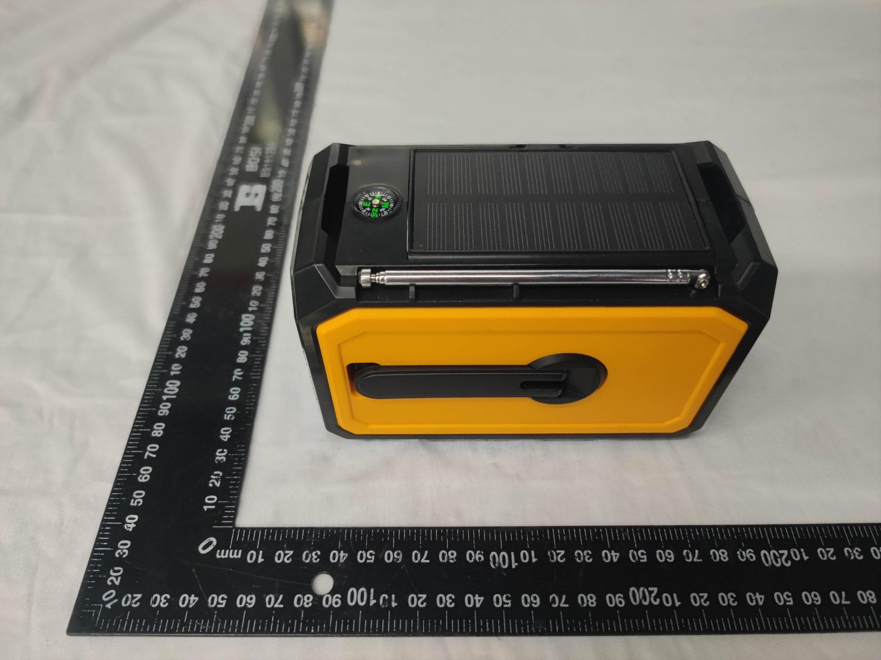 Solar Emergency Radio - FCC ID 2BEUU-H21 - Shenzhen Huashengtimes Electronic Technology Co., LTD (4)