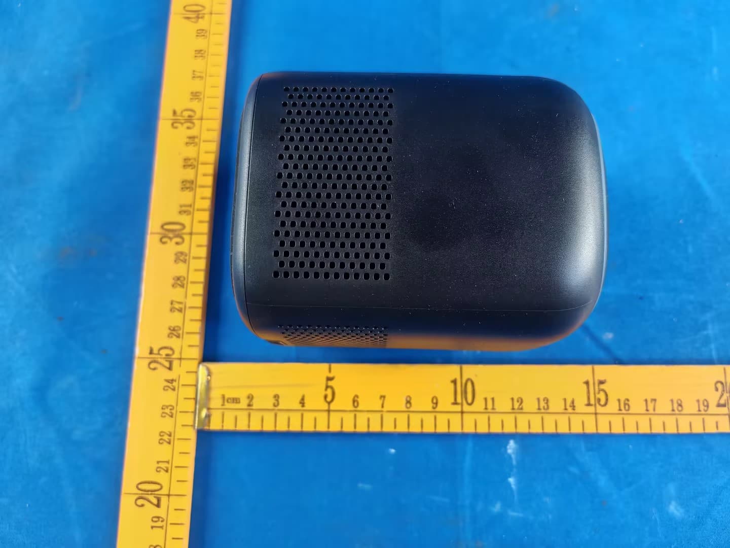 AI Speaker - FCC ID 2BEWX-SS200C - Zhejiang Lingzhu Technology Co., Ltd. (2)