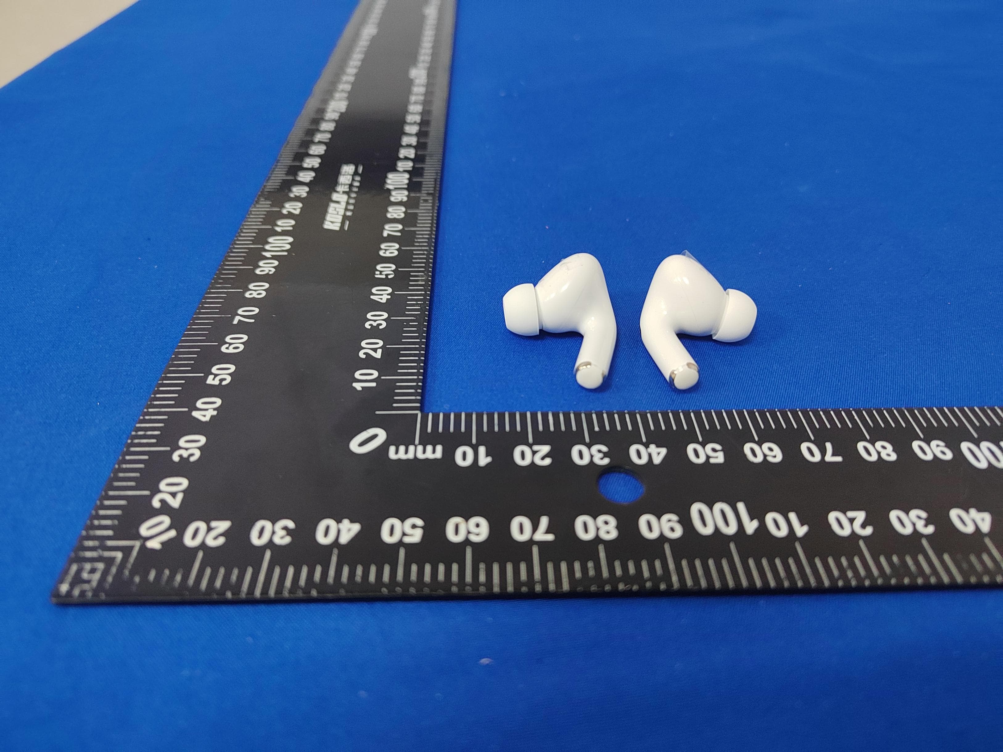 Headphones - FCC ID 2BF2R-A9PROANC - Shenzhen Guan Ersheng Electronics Co., LTD.