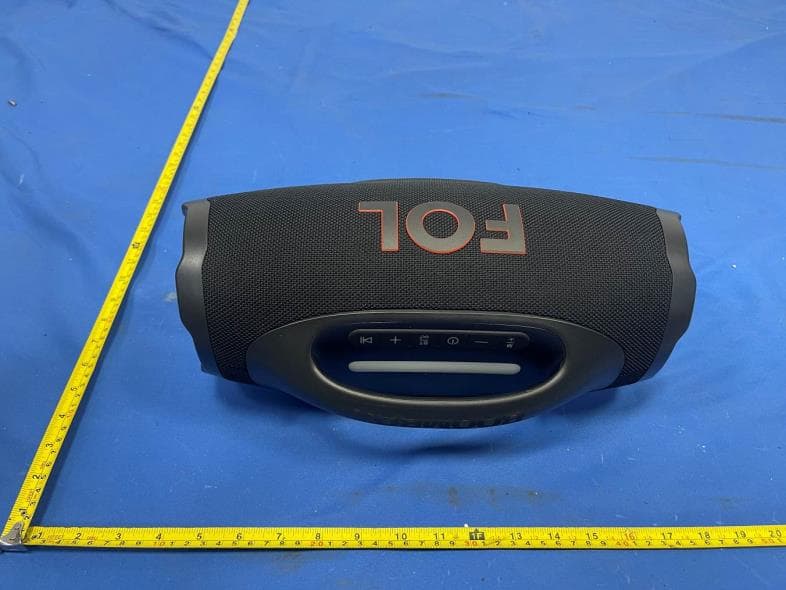Portable Wireless Speaker System - FCC ID 2BF3S-FS-R305 - Dongguan Faraoou Electric Appliance Co., Ltd (4)