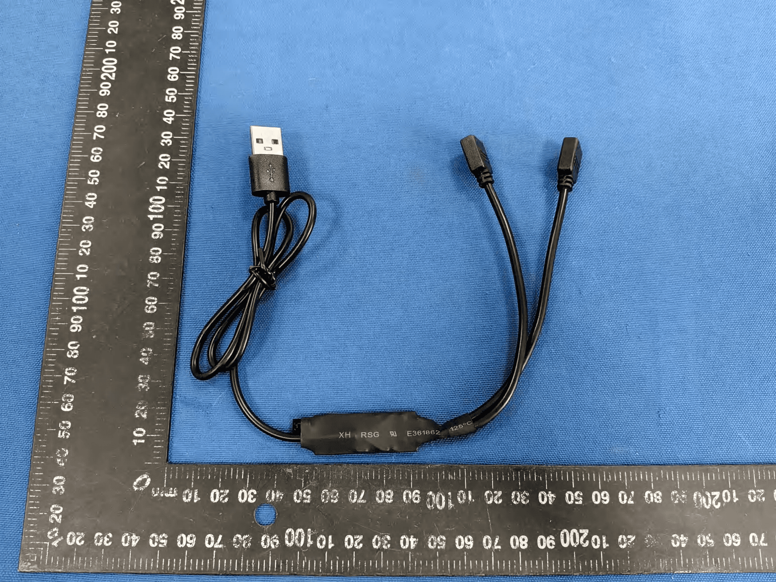 Bluetooth controller - FCC ID 2BF7U-YY-COB-RGB - Foshan Yiyi Lighting Technology Co., Ltd (1)