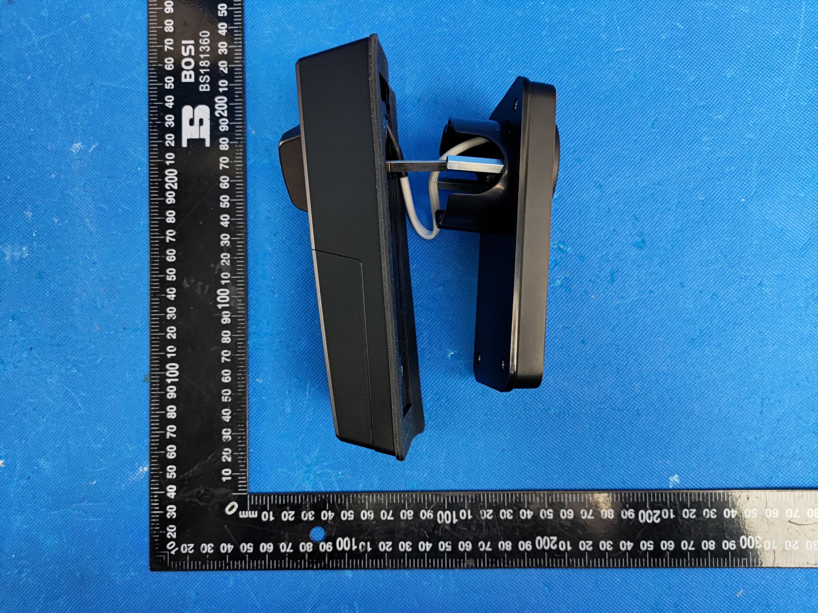 Smart Door Lock - FCC ID 2BFAV-E05 - Shenzhen Mankz Intelligent Technology Co.,Ltd. (4)
