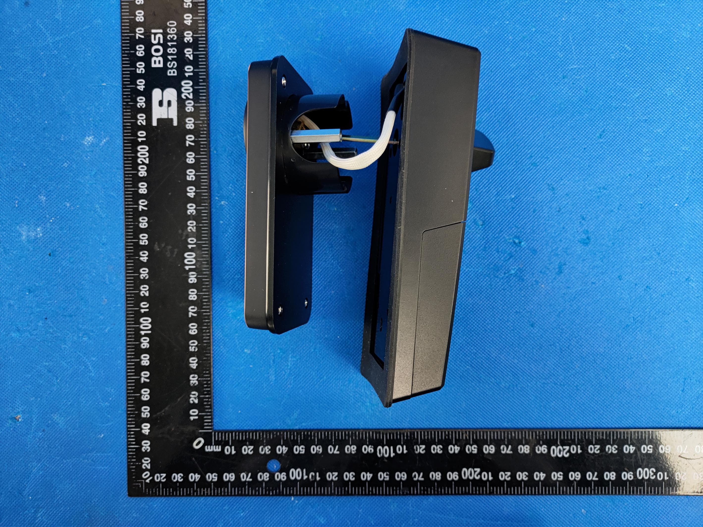 Smart Door Lock - FCC ID 2BFAV-E05 - Shenzhen Mankz Intelligent Technology Co.,Ltd. (5)