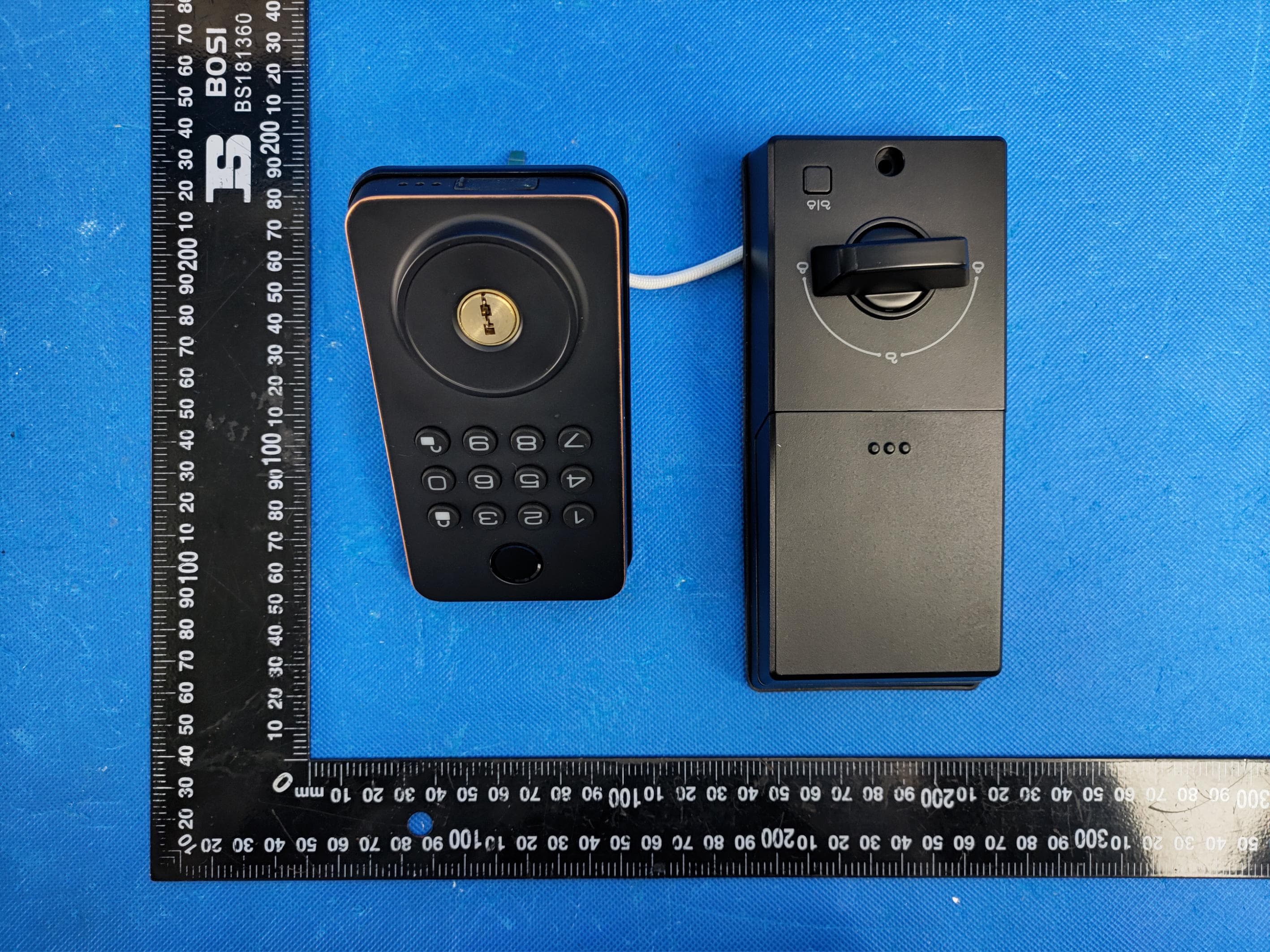 Smart Door Lock - FCC ID 2BFAV-E05 - Shenzhen Mankz Intelligent Technology Co.,Ltd. (2)