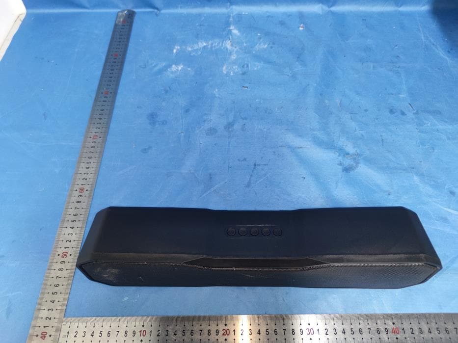 Wireless soundbar speaker - FCC ID 2BFBR-HS-BT333 - Yueyang fanwen commerce and trade Co.,ltd (3)