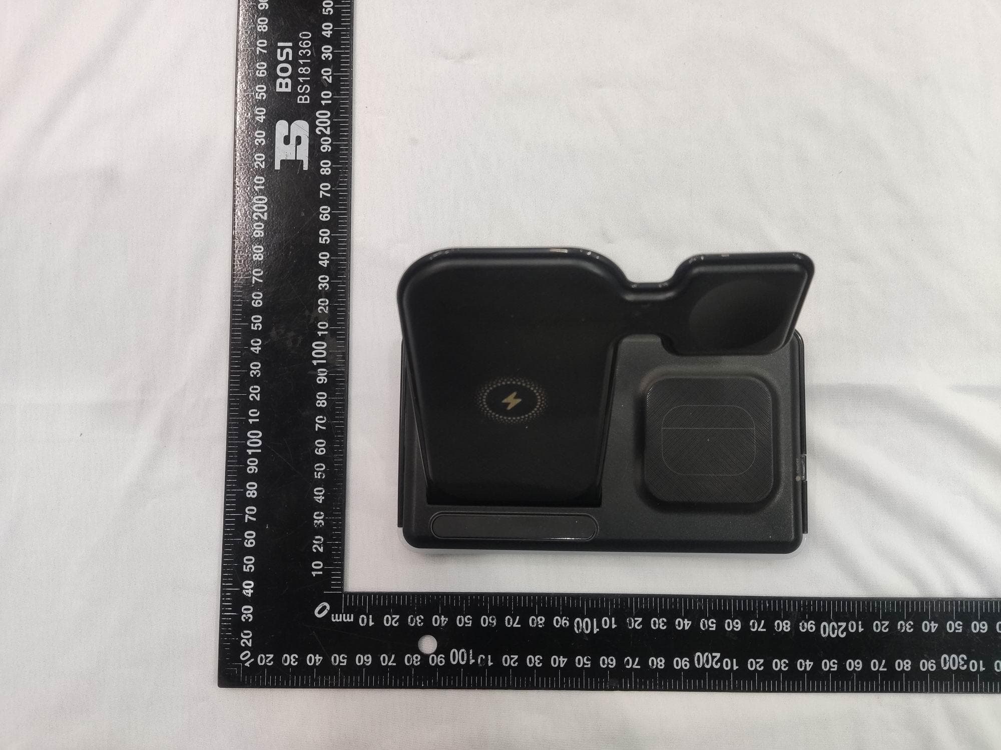 wireless charger - FCC ID 2BFC2-YXW-WX39 - Shenzhenshi Yuxinwei Technology Co,.LTD (4)