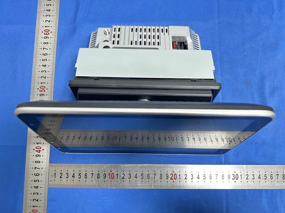 Car multimedia Player - FCC ID 2BFCC-XW108 - Shenzhen Xinwu Technology Co., Ltd. (2)