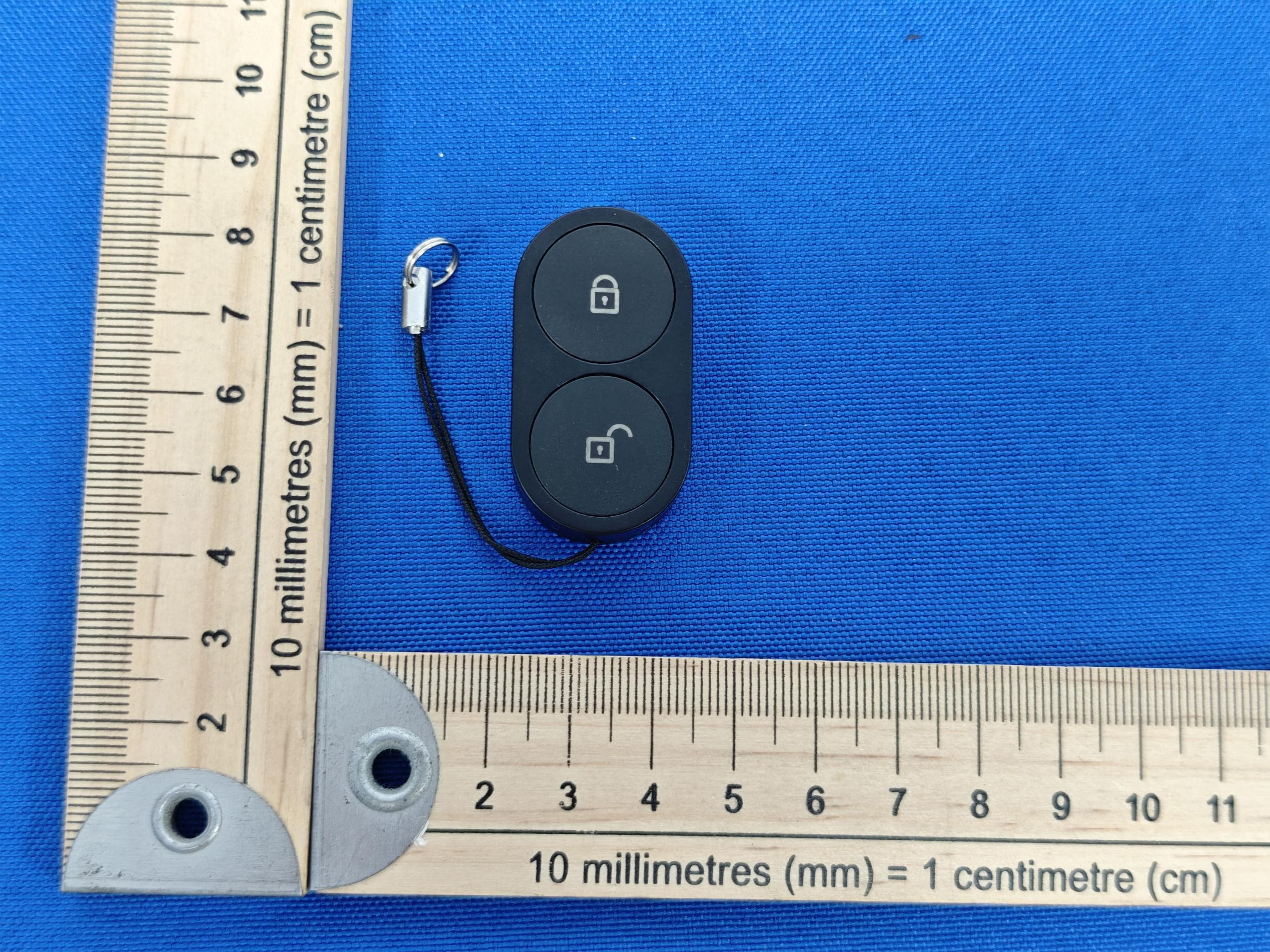 BLE Remote nano - FCC ID 2BFCV-NANO - CANDY HOUSE JAPAN Inc.