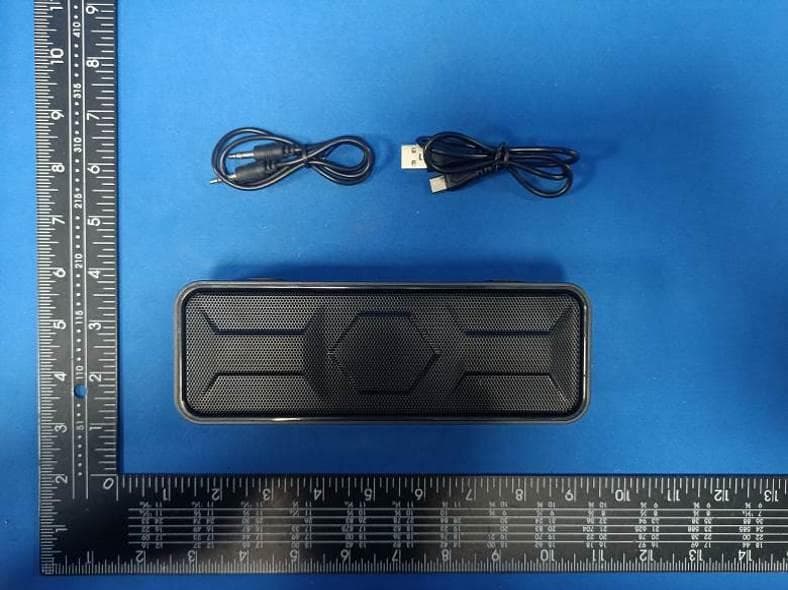 Wireless speaker - FCC ID 2BFD2-S11 - Shenzhen Yurun Industrial Co., Ltd (2)