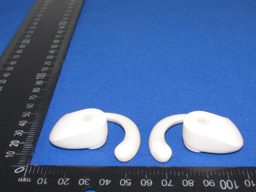 TWS Bluetooth headset - FCC ID 2BFD9-GT-50 - Meizhou Shengjian Acoustic Technology Co., Ltd (3)