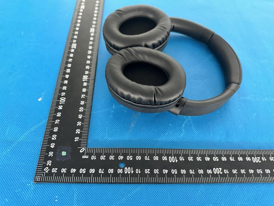 Wireless Bluetooth earphones - FCC ID 2BFF6-NX200 - DongGuan NIA Acoustic Technology Co., Ltd (5)