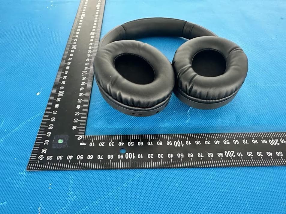 Wireless Bluetooth earphones - FCC ID 2BFF6-NX200 - DongGuan NIA Acoustic Technology Co., Ltd (3)