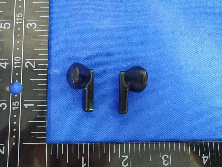 wireless music headphones - FCC ID 2BFFO-B9 - Dongguan Xinboyue Intelligent Technology Co., Ltd