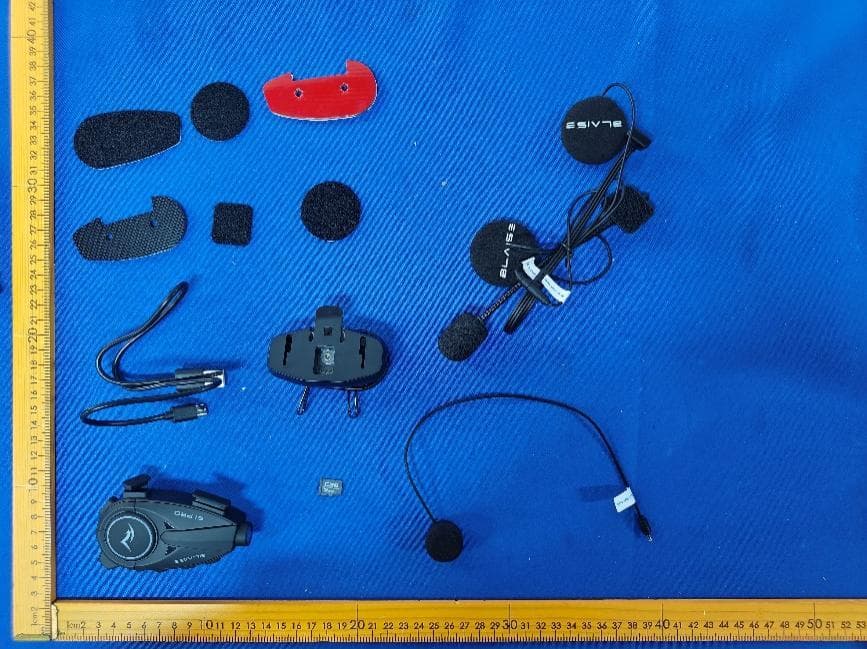 HELMET WIRELESS EARPHONE - FCC ID 2BFHZ-BLAISE-S1-PRO - Ningbo Mohang Intelligent Technology Co., Ltd (2)