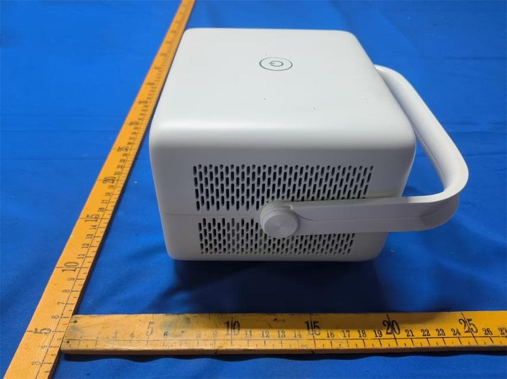 LED PROJECTOR - FCC ID 2BFIZ-L018DR - Chengdu Hotack Technology Co., Ltd. (4)
