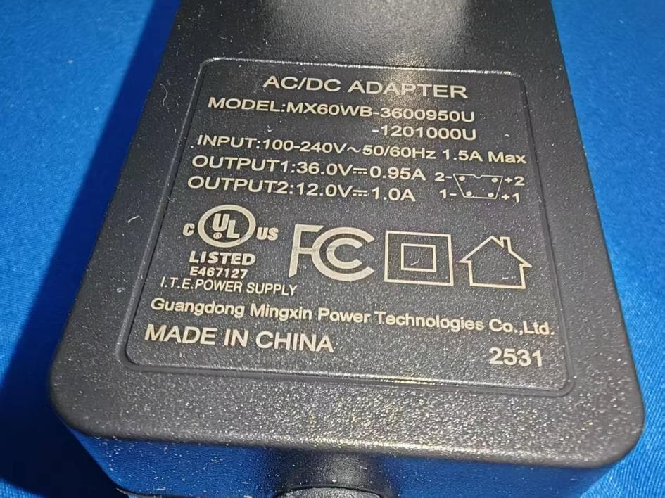 Projector - FCC ID 2BFIZ-X1AR - Chengdu Hotack Technology Co., Ltd. (3)