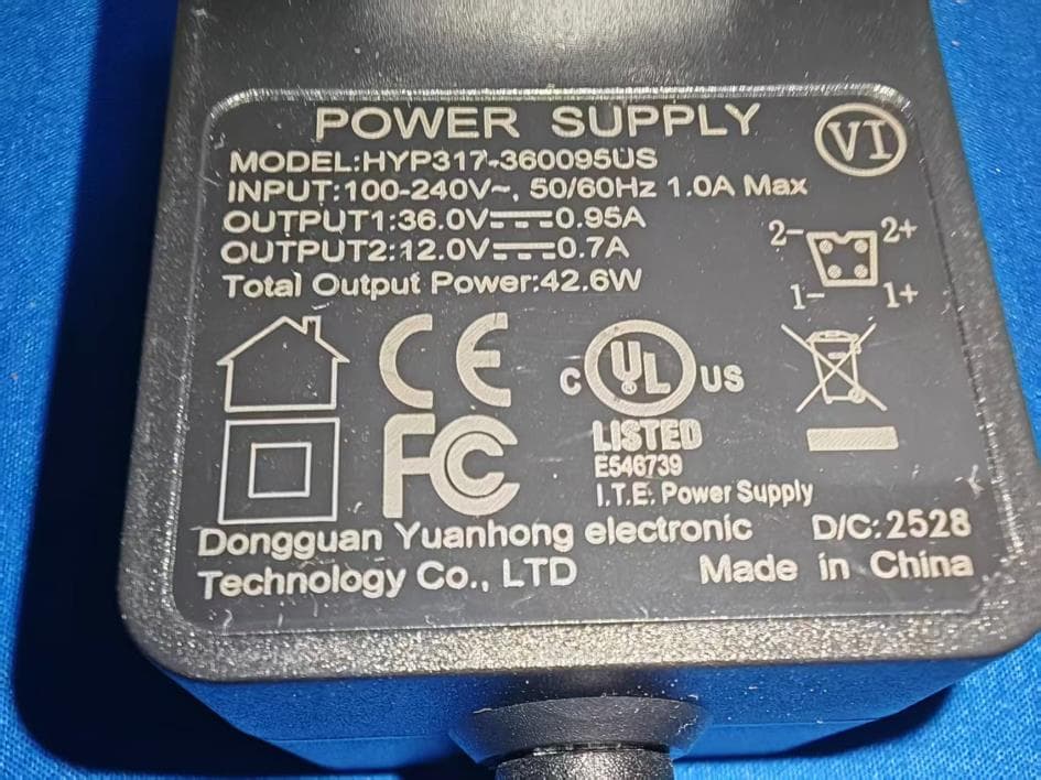 Projector - FCC ID 2BFIZ-X1AR - Chengdu Hotack Technology Co., Ltd. (4)