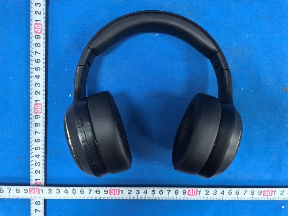 Smart tag Bluetooth Headset - FCC ID 2BFJ5-EASEDRIF - ASTRUM WORLD INC (2)