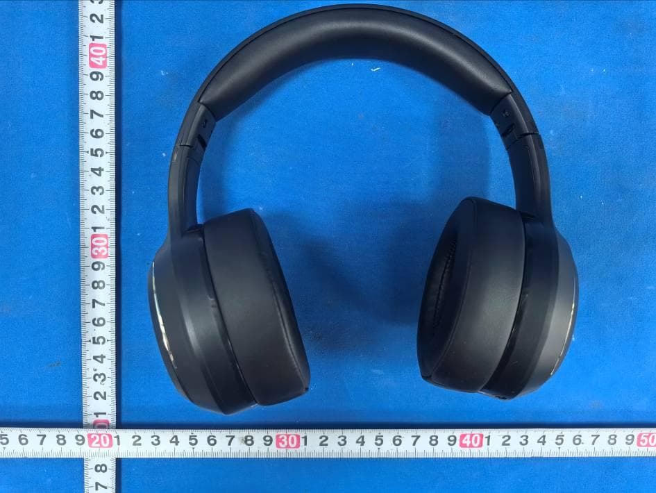 Smart tag Bluetooth Headset - FCC ID 2BFJ5-EASEDRIF - ASTRUM WORLD INC (3)