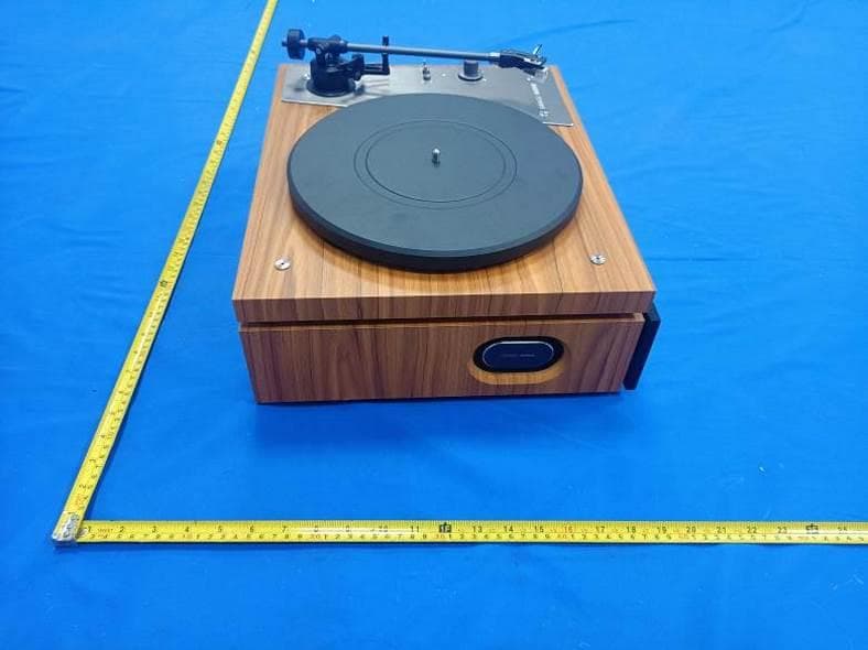 Belt Drive Layered Turntable with Built-in Speakers - FCC ID 2BFLB-DS04 - Shenzhen Stack Stone Technology Inc. (3)