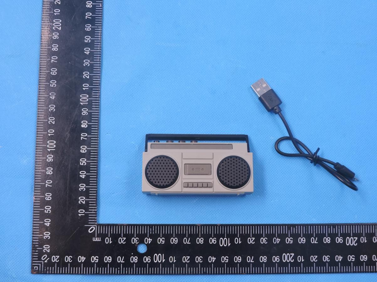 ELECTRONIC BOOMBOX - FCC ID 2BFM5-NV-09204 - MAX SALES GROUP (2)