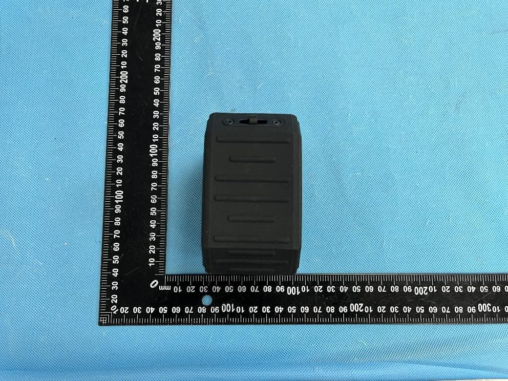 Bluetooth Speaker - FCC ID 2BFN3-X10 - shenzhenshiyouenkejiyouxiangongsi (2)
