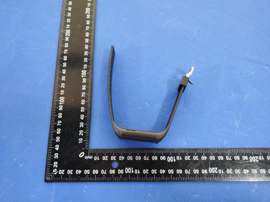 health smart bracelet - FCC ID 2BFNG-H8 - Shenzhen Tianpengyu Technology Co., Ltd