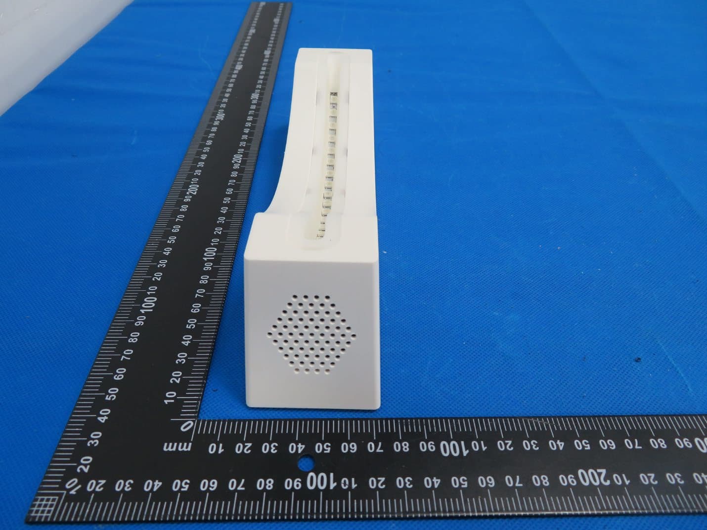 Sand Art Bluetooth Lamp - FCC ID 2BFOB-SAB4 - Dongguan Changhong E-commerce Co. (5)