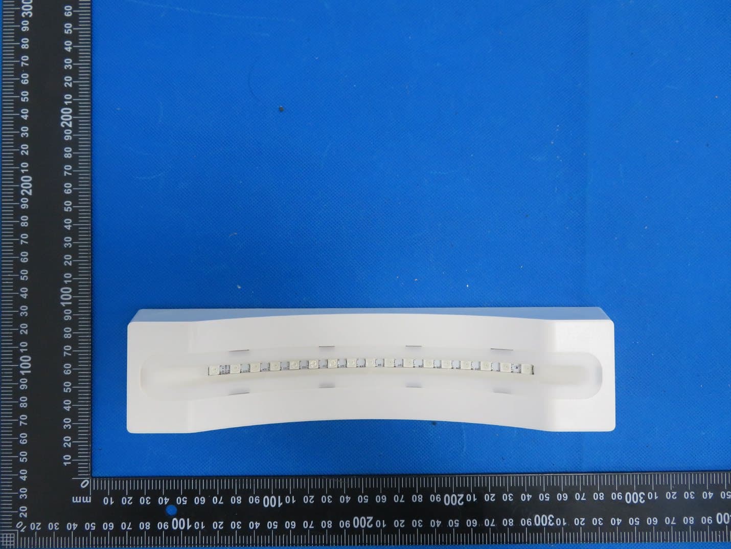 Sand Art Bluetooth Lamp - FCC ID 2BFOB-SAB4 - Dongguan Changhong E-commerce Co. (4)