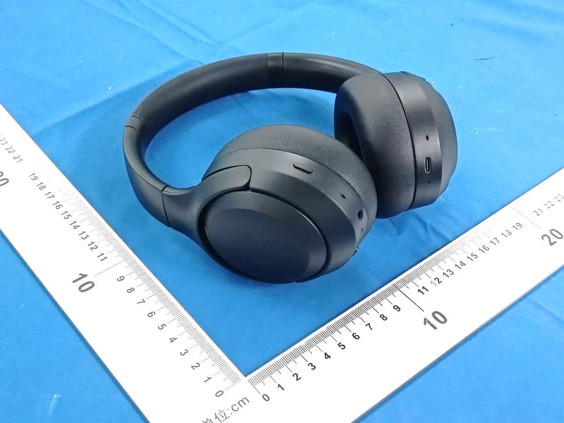 Bluetooth headset - FCC ID 2BFOM-JHM-A3PRO - Dongguan Jinhongmei Electronics Co.,Ltd