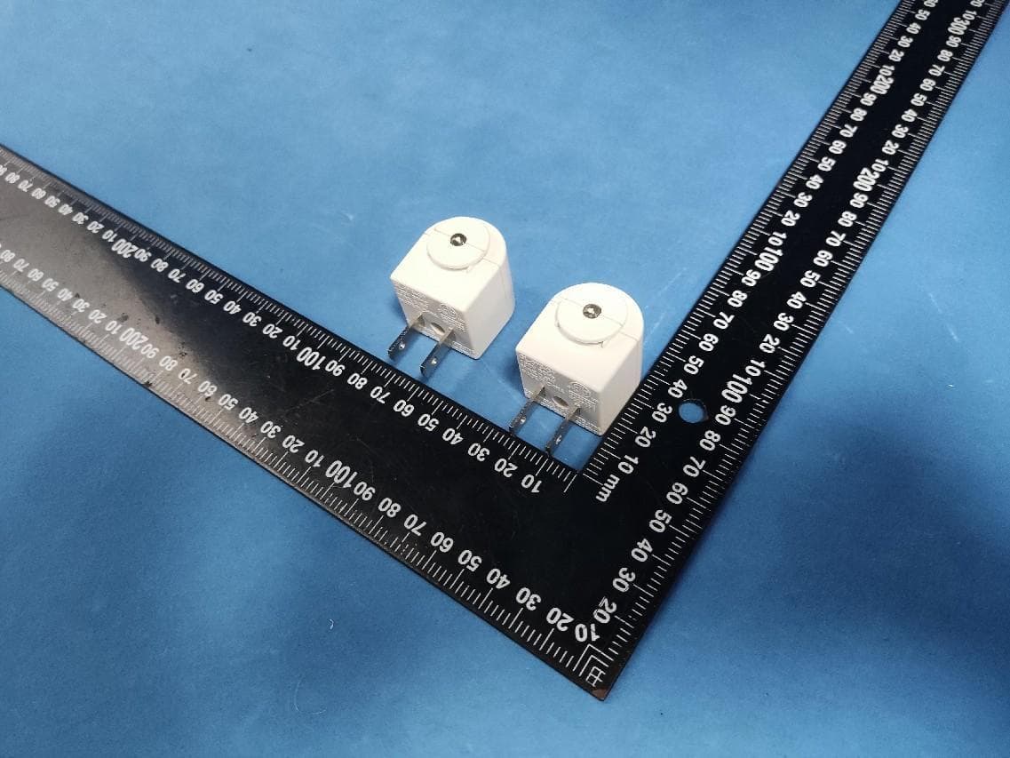 LED NIGHT LIGHT - FCC ID 2BFQC-GL-079-GY - Chaozhou Xiangqiao Guangli Electronic Factory (2)